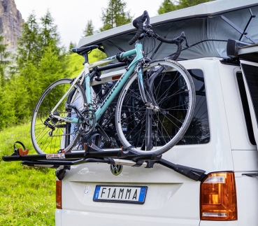 Preview: Fahrradträger Carry-Bike VW T6 Pro Deep Black, vormontiert