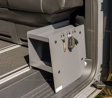 Preview: Schuhaufbewahrung shoeBOXX für VW T5/T6/T6.1, Fahrerseite