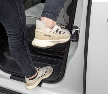 Autotür-Trittstufe mit Klapphaken